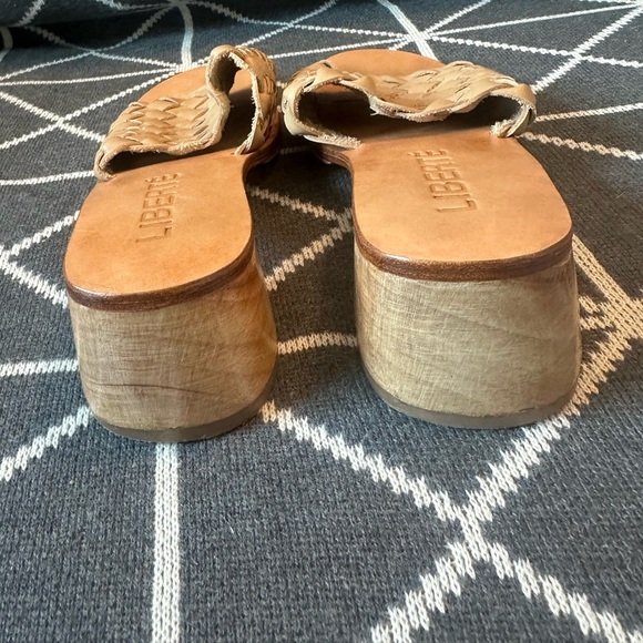 Liberté Santorini Tan Woven Leather Sandals with Basket-Weave Design size 6 - Picture 6 of 8